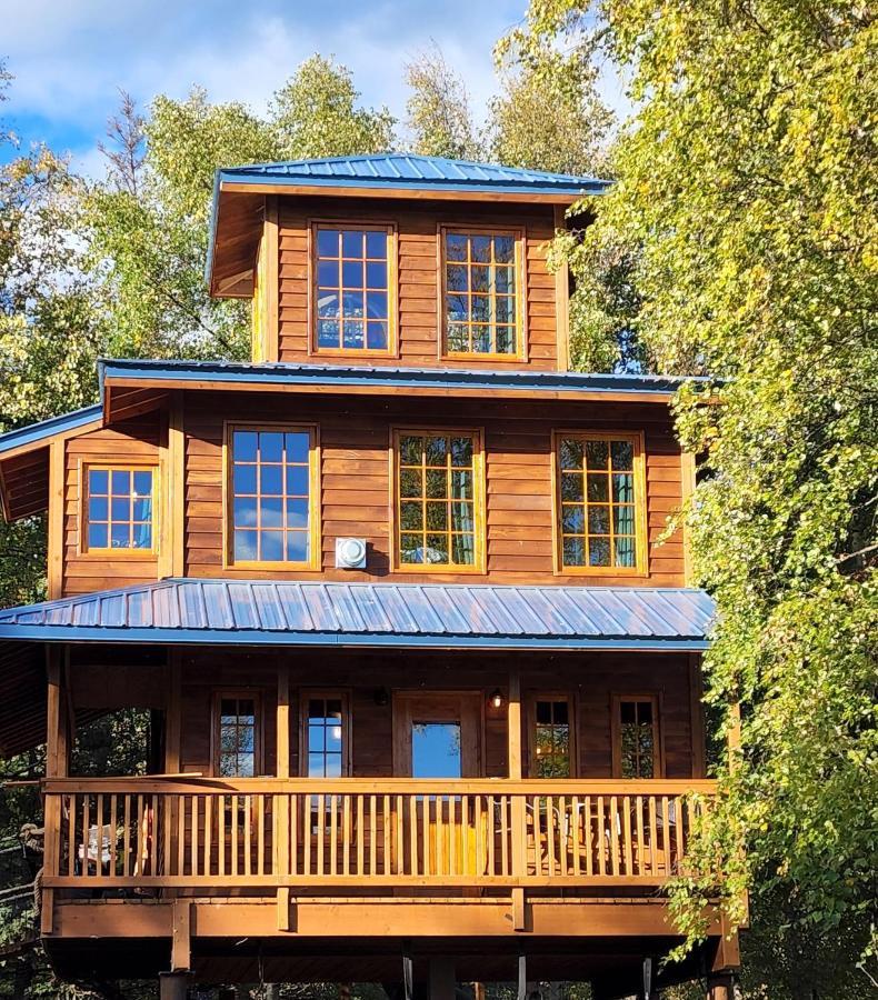 The Eagle'S Nest Treehouse Cabin 팔머 외부 사진