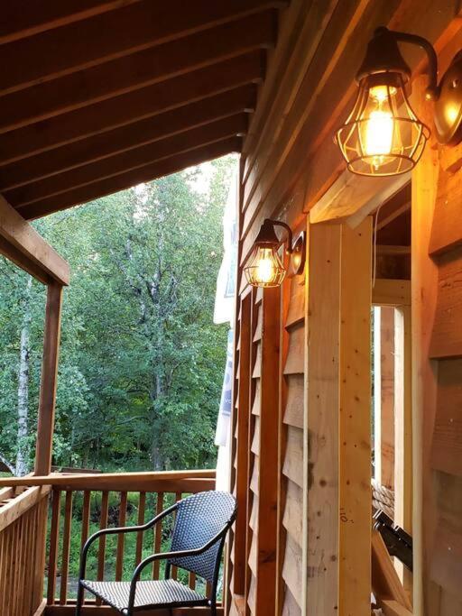The Eagle'S Nest Treehouse Cabin 팔머 외부 사진