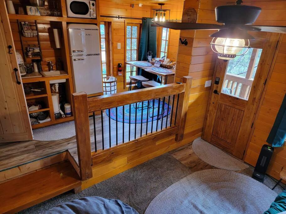 The Eagle'S Nest Treehouse Cabin 팔머 외부 사진